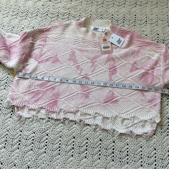 Tiger Mist NWT Tie Dye Distressed Hem Crop Jumper Sweater White Pink (Small) - Picture 6 of 8